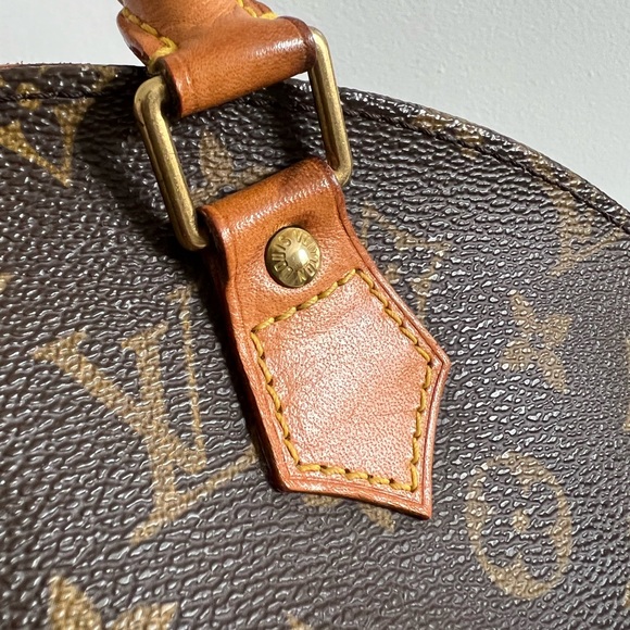 NOT FOR SALE - Louis Vuitton Ellipse Monogram Canvas PM + strap - Picture 4 of 6
